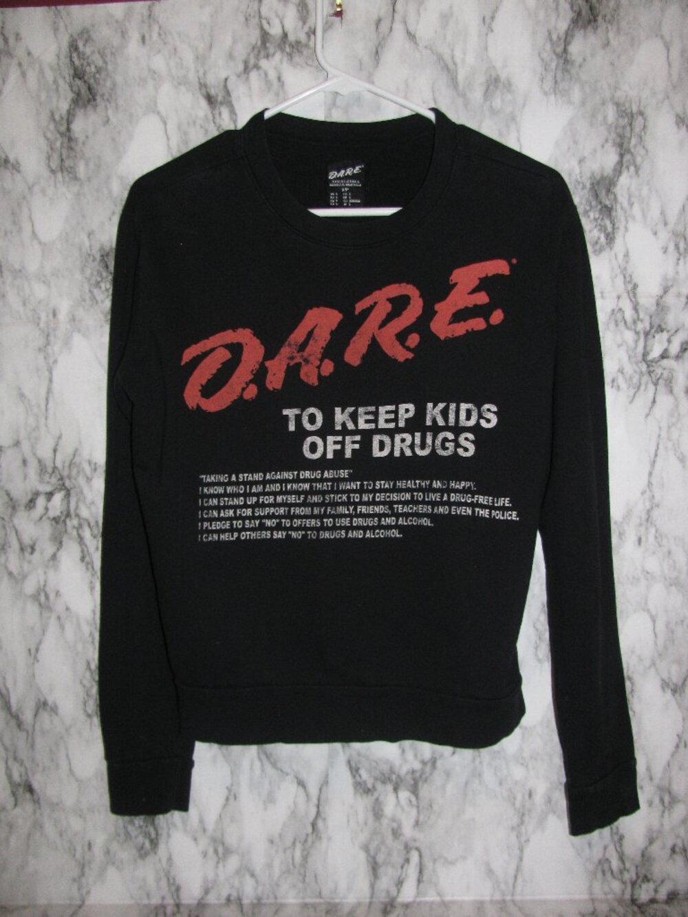 VTG DARE To Keep Kids Off Drugs Black Graphic Sweatshirt Crewneck Small
